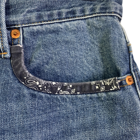 GAP‎ Blue Denim Super High Rise Stars & Bandana Jean Shorts - Picture 4 of 10